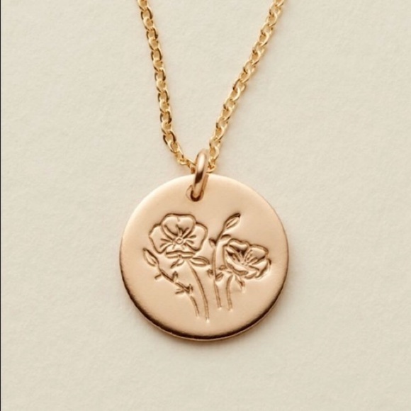 Minimal Birth Month Flower Pendant Gift Necklace - Picture 11 of 16